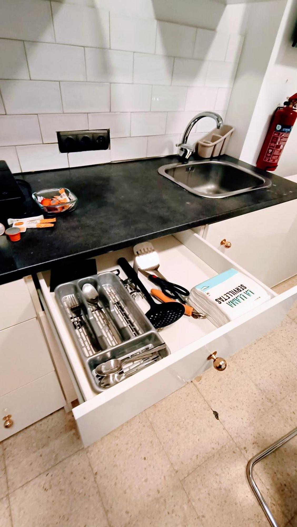 Hostal Estudios Badalona Extérieur photo